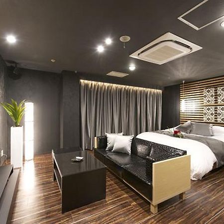 Hotel Water Gate Ichihara (Adults Only) Екстер'єр фото